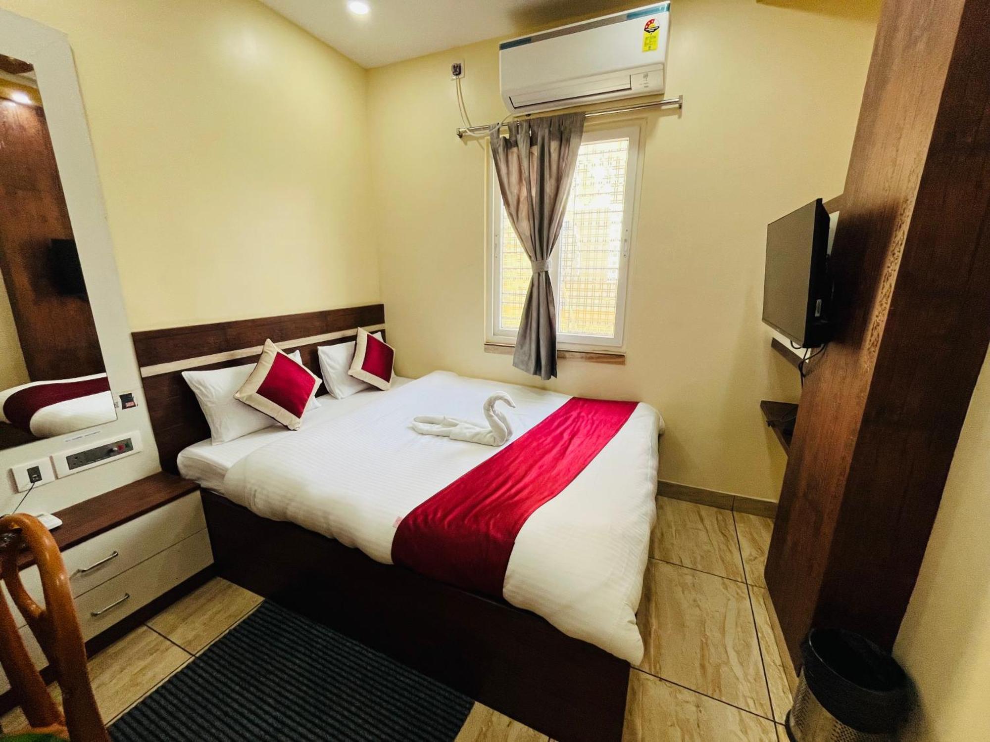 Hotel Kanan Inn Kalküta Dış mekan fotoğraf