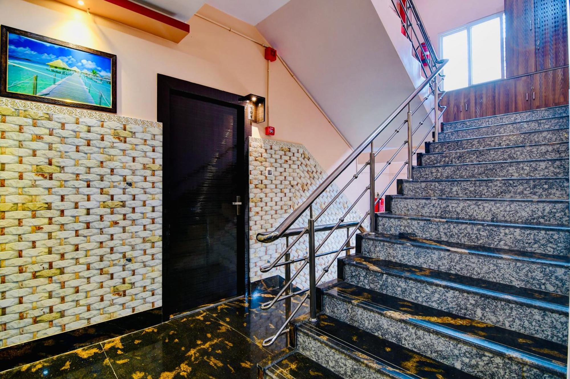 Hotel Kanan Inn Kalküta Dış mekan fotoğraf