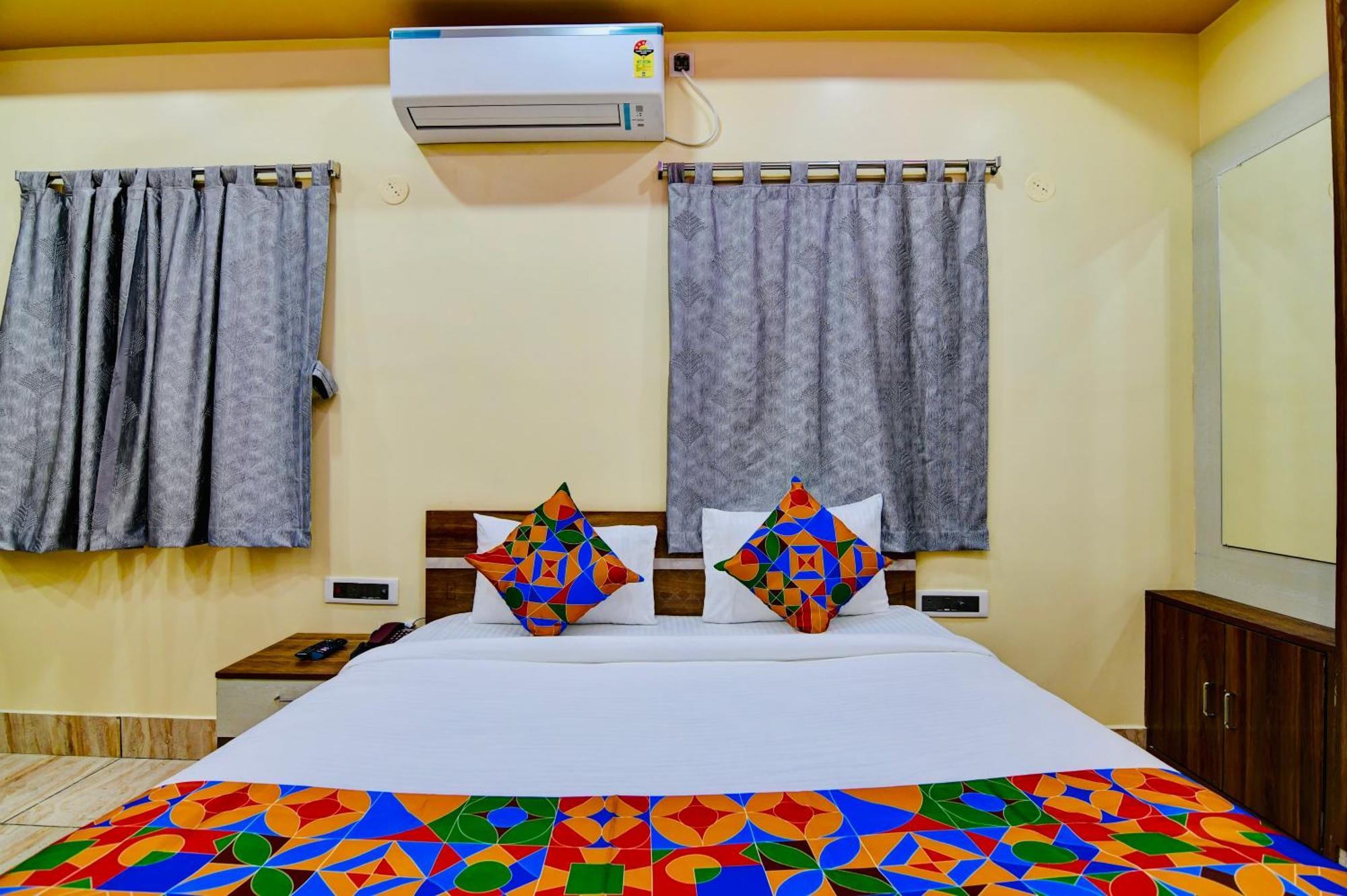 Hotel Kanan Inn Kalküta Dış mekan fotoğraf