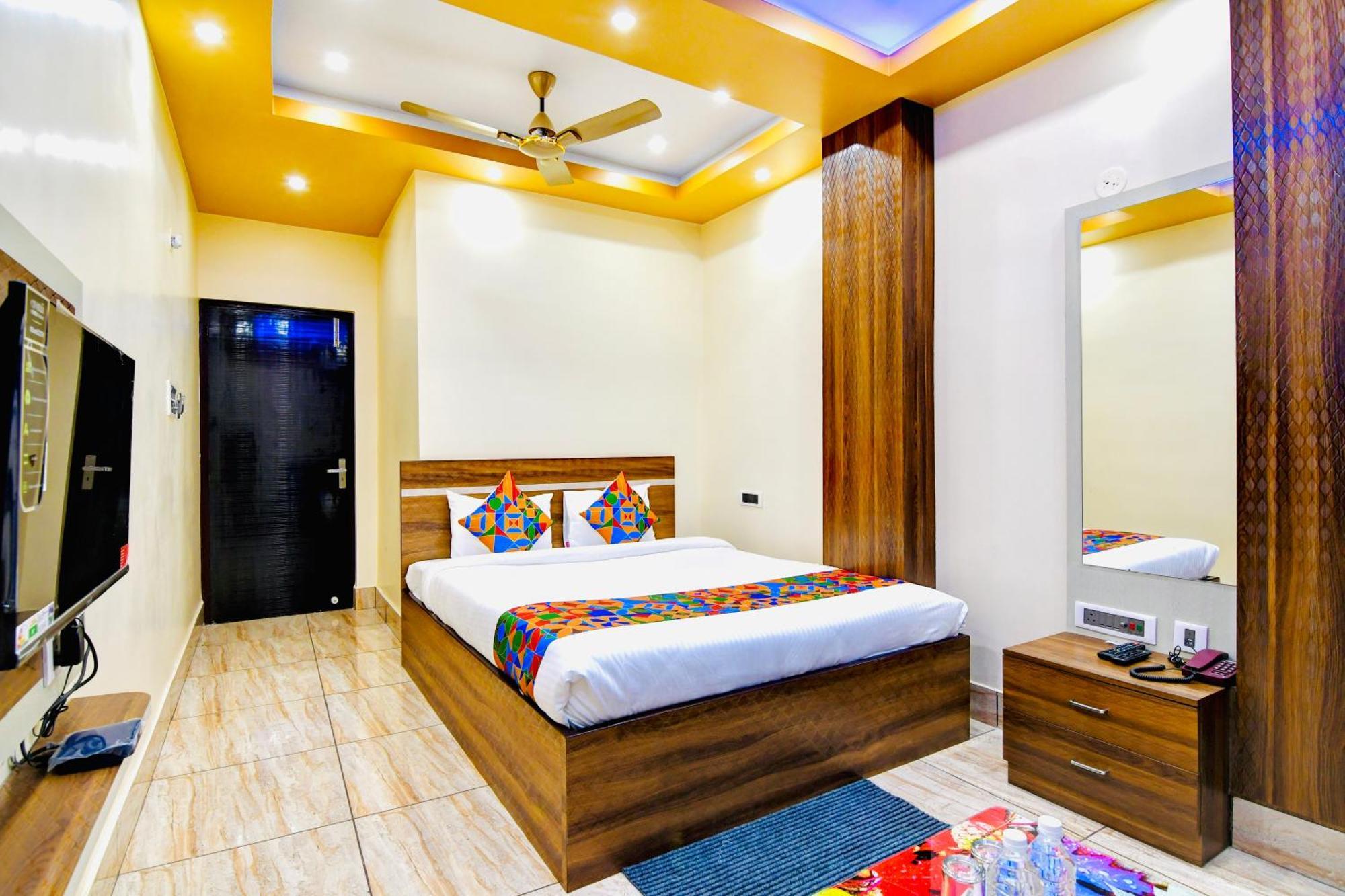 Hotel Kanan Inn Kalküta Dış mekan fotoğraf