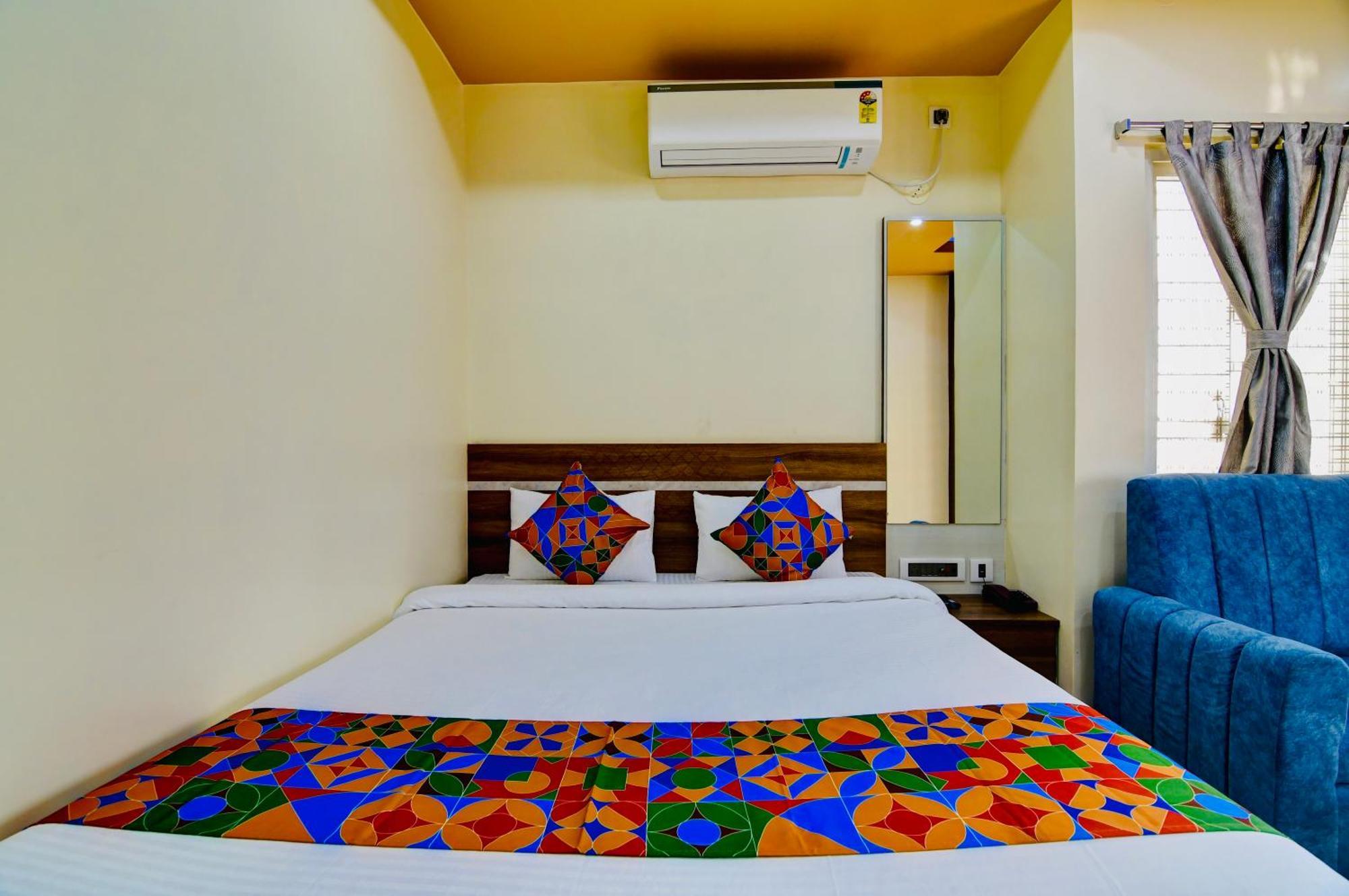 Hotel Kanan Inn Kalküta Dış mekan fotoğraf