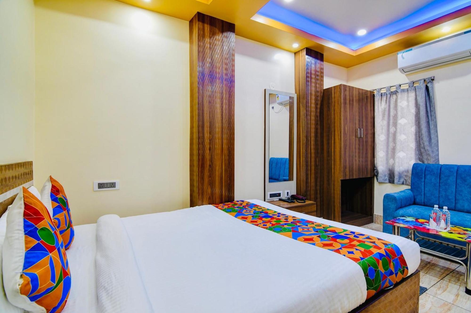 Hotel Kanan Inn Kalküta Dış mekan fotoğraf