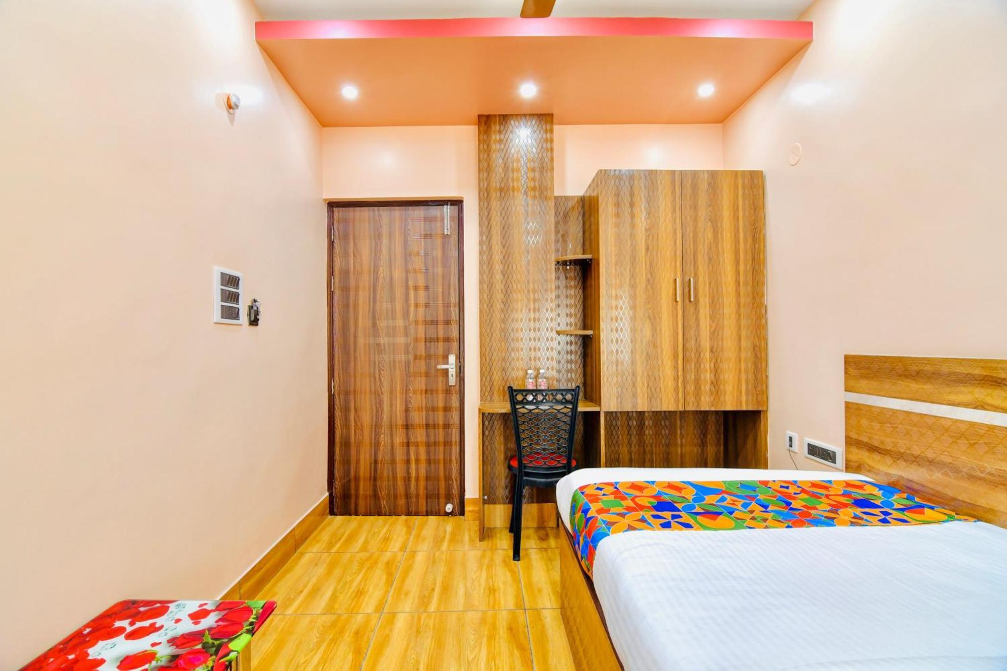 Hotel Kanan Inn Kalküta Dış mekan fotoğraf